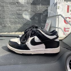 Panda Dunks Sz 11.5c