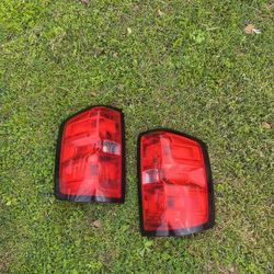 2015 Chevy Silverado 3500 Taillights 