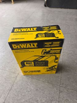 Dewalt 1000W Power Invertor