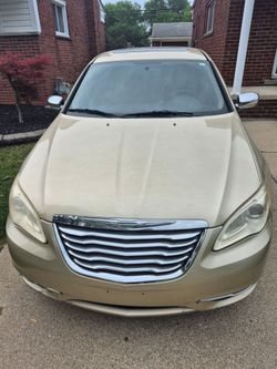 2011 Chrysler 200 sedan