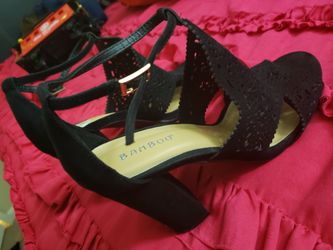 Zapatos ligeramente usados