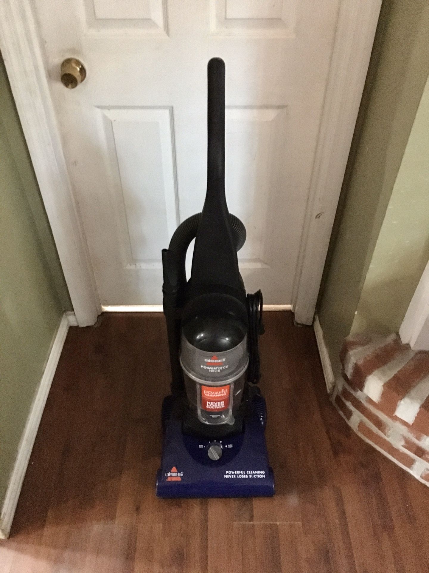 Like new bissell bagless vacuum cleaner with attachments