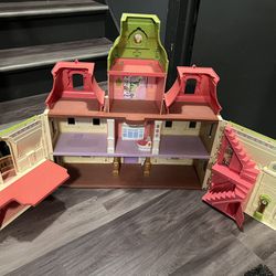 Fisher Price Dollhouse With Accessories