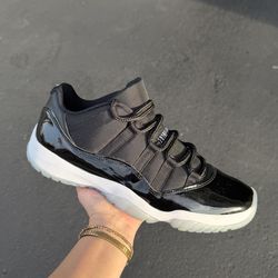 Jordan 11 Low Space Jam