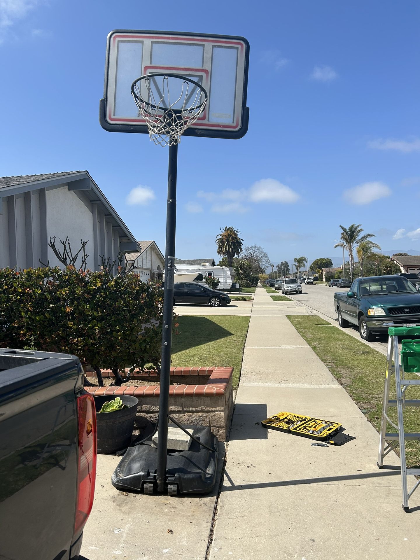 10 foot basketball hoop lifetime brand $80
