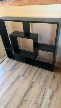 Decor Stand Real Wood Size 30 X 36 Inch