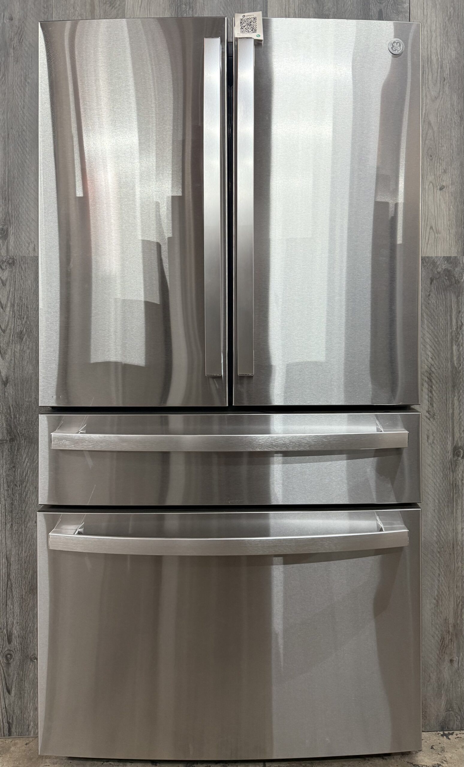 GE Refrigerator PGE29BYTFS - 03195