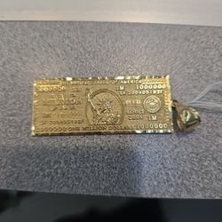 Men's Gold Pendant