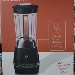 Beautiful 50oz Glass Blender