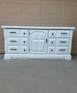 White 9 Drawers