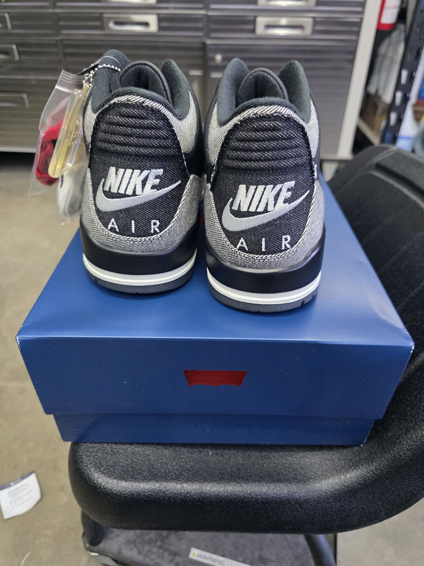 Jordan 4 black levis size 12