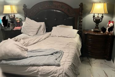 King size bed