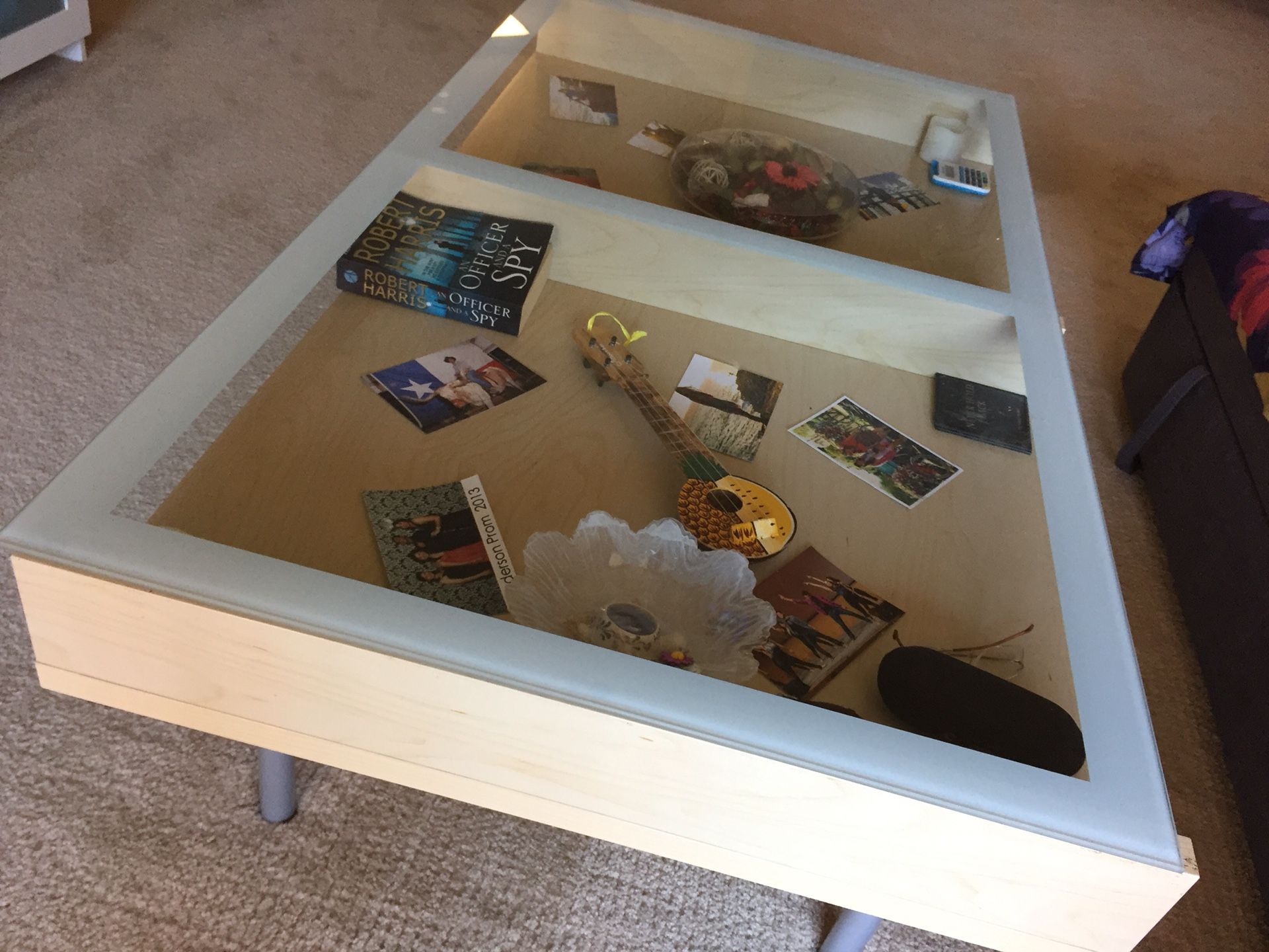 IKEA magiker coffee table in good condition