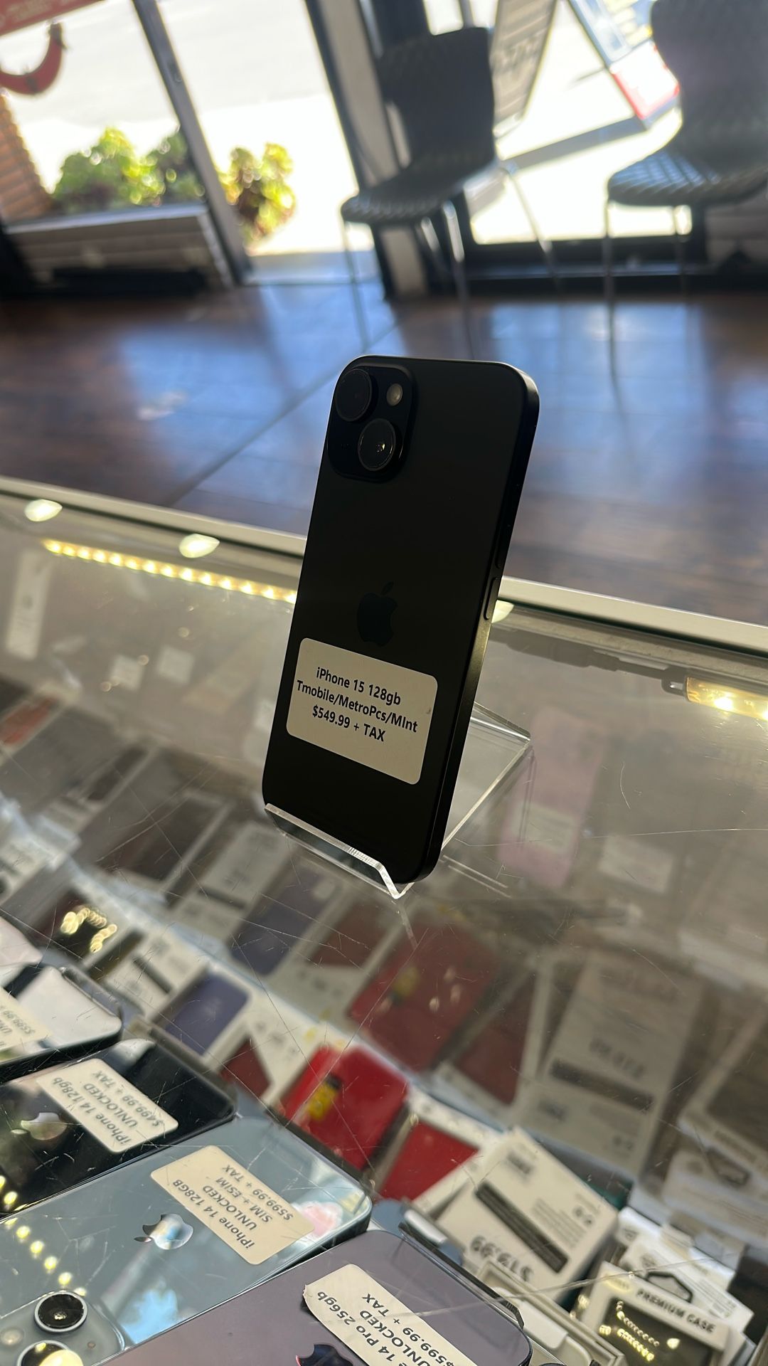 iPhone 15 128gb T-Mobile/Metro/Mint 99% Battery Health