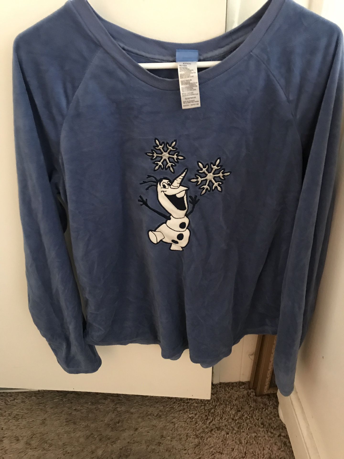 Olaf sweater large