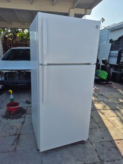 Apartment Size Fridge In Great Condition $225