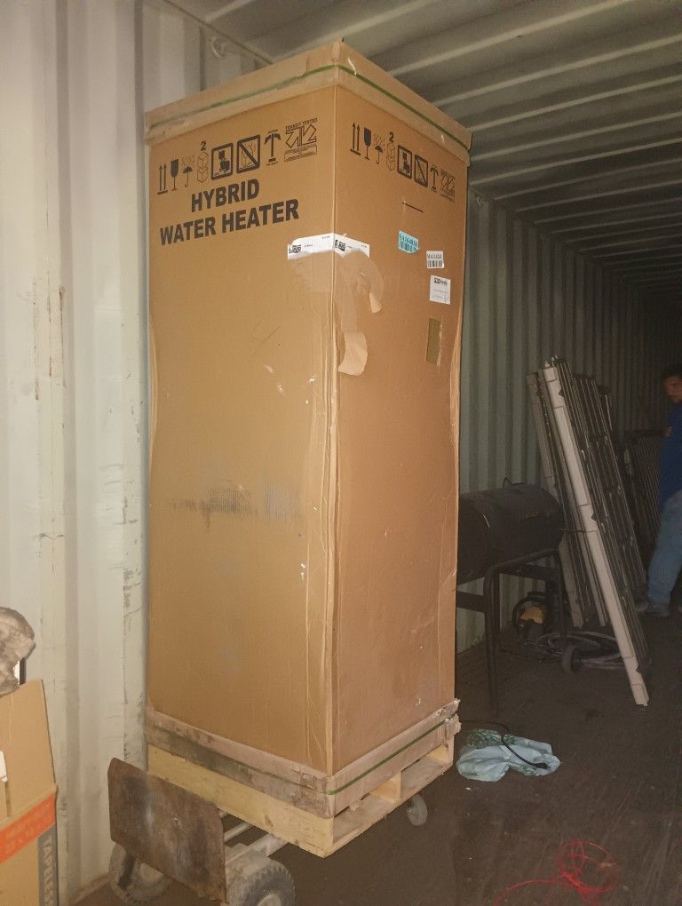 Ruud PROUH80-T2-RU375-15 80 Gallon 2.25KW 15 Amp EF3.70 Professional Ultra Hybrid Electric Water Heater, 10 Year (240v) | https://offerup.co/faYXKzQFn