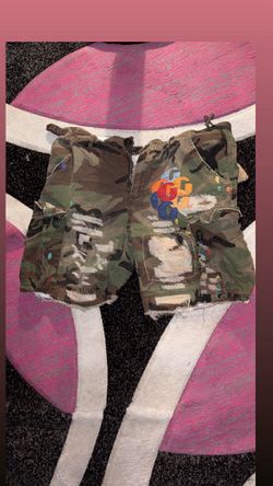 Mens size 36 gallery dept camo shorts 240$