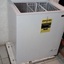 Chest Freezer for Sale in Waldorf, MD - OfferUp
