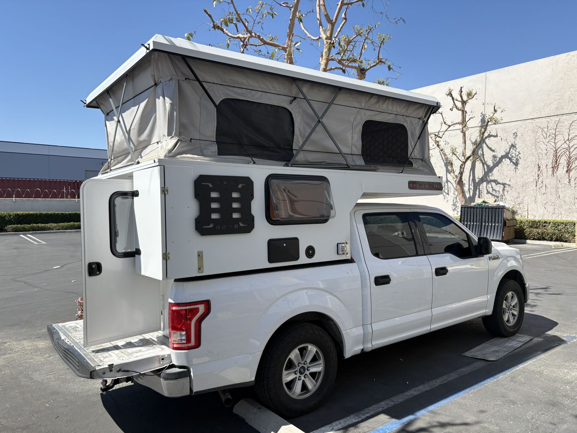 Pickup Camelback RV RV