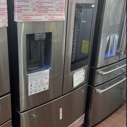 Smart Tv Samsung Refrigerator “36 Inc”