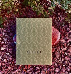 AUTHENTIC GUCCI BOX, CLEAN. MAGNETIC LID. SIZE ~14.3" X 11" X 5". 2 CUTS, EASY TO GLUE. YOU CAN SEE THE CUTS IN THE LAST TWO PICTURES..