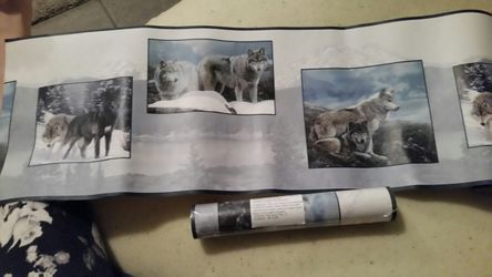 Wolf vinyl border