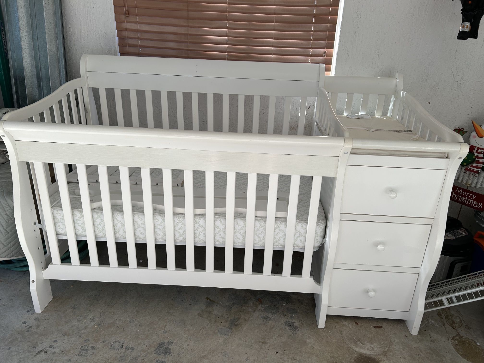 Beautiful White Crib And Changing Table Combo