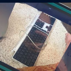 Apple Keyboard 