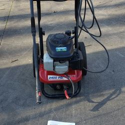 2400 PSI Gas Powered Pressure Washer 