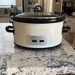 Large Crock Pot 