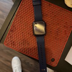 Apple Watch Series 7 45mm 