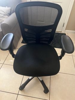 Ergonomic office chair
