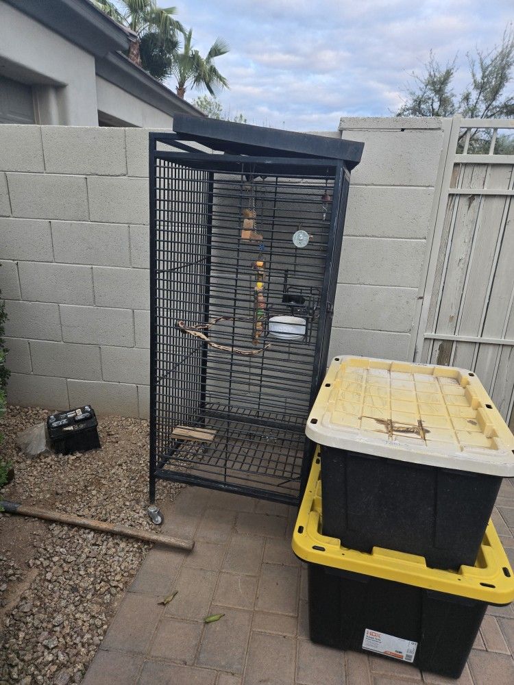 Large Bird Cage With Tray