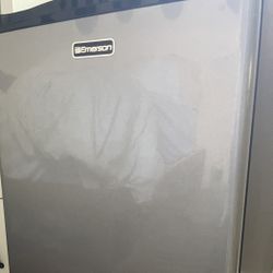 Emerson Mini Fridge With Freezer