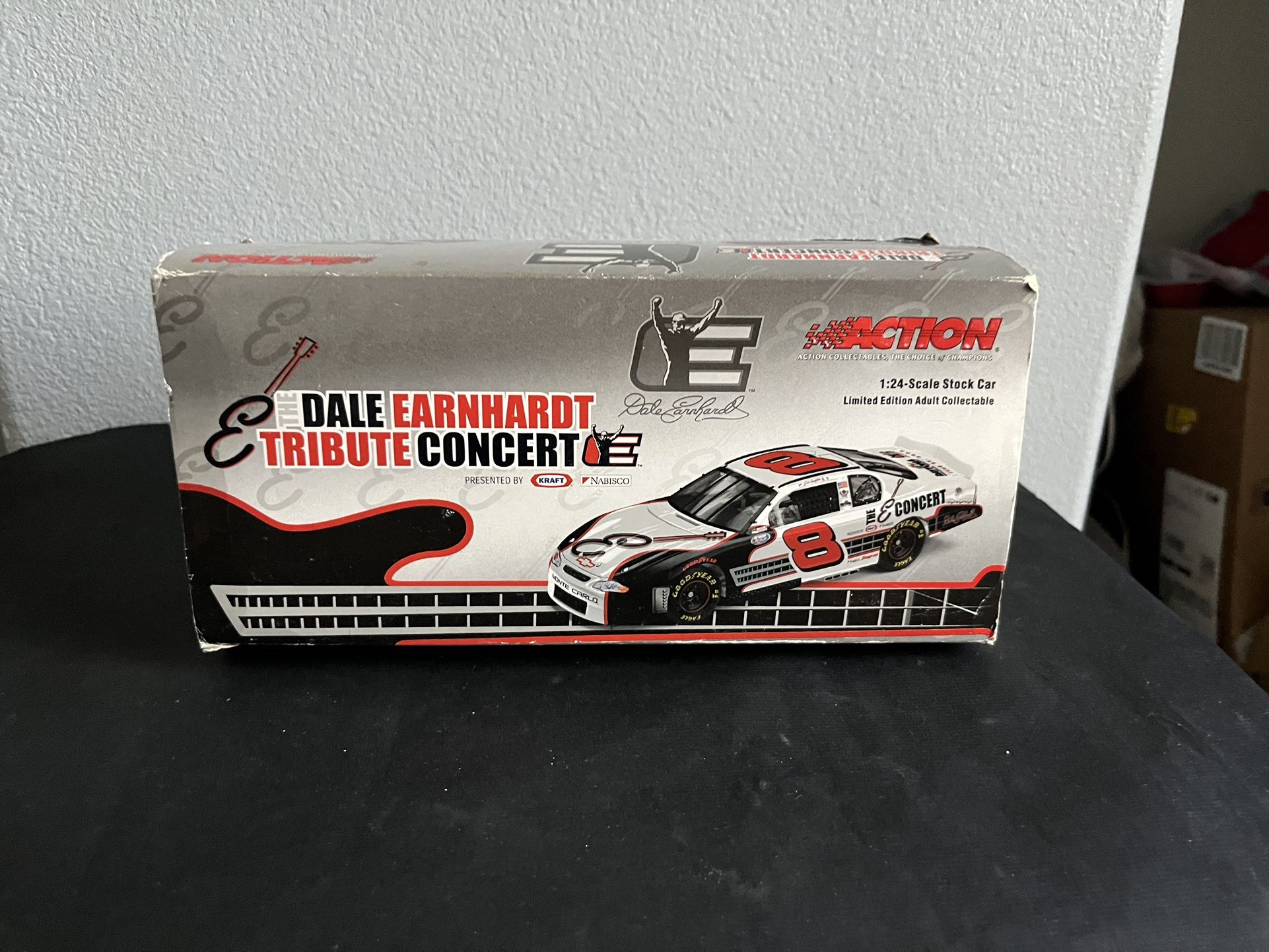 Jeff Gordon 1/24 Scale action collectibles the choice of champions