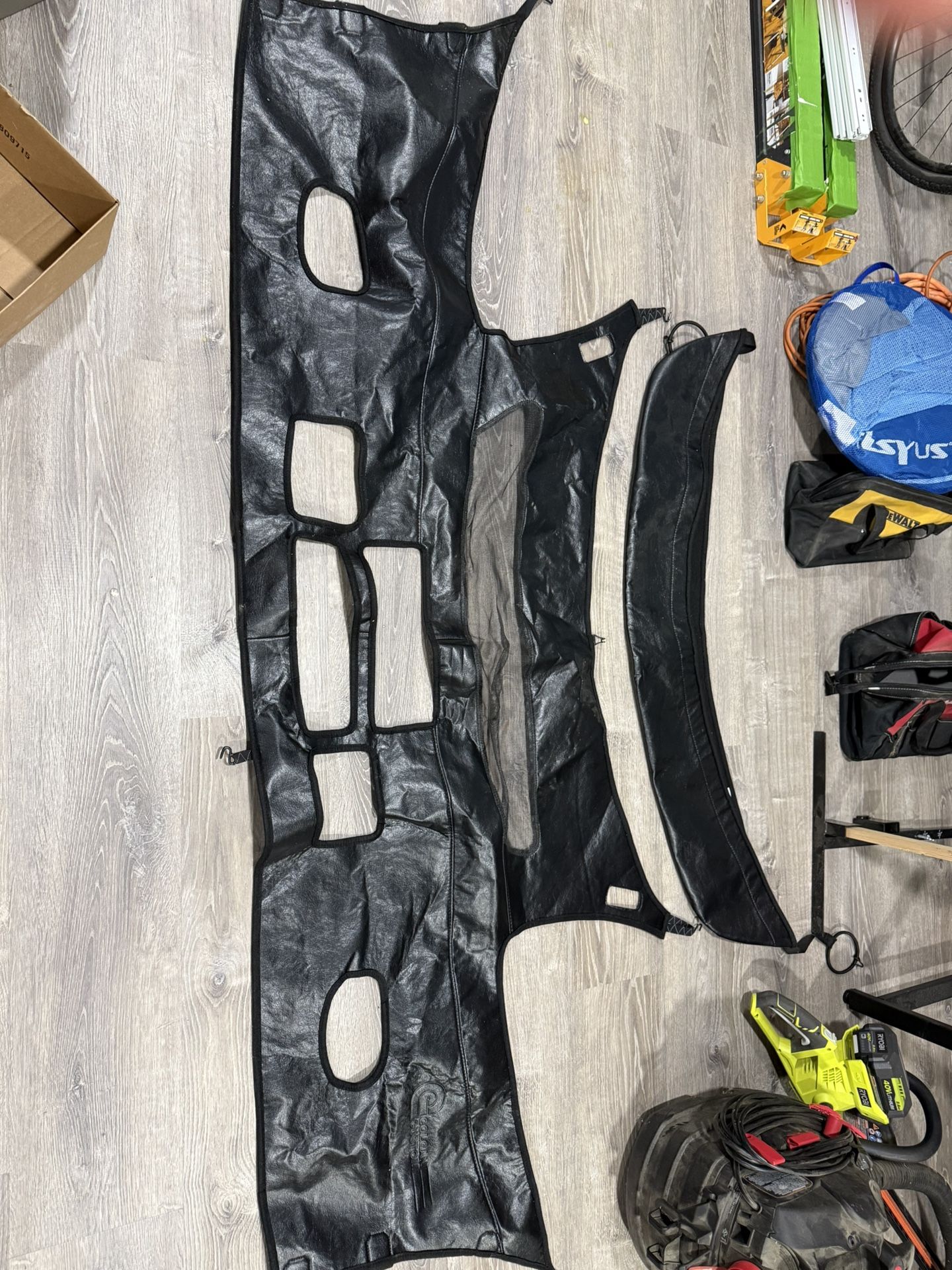 Colgan Custom Car Bra