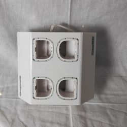 Nintendo Wii Dreamgear Quaddock Charging Station