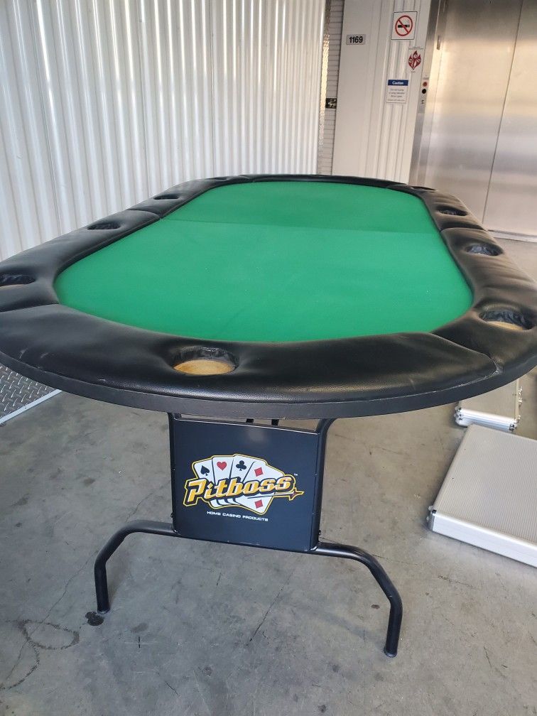 PIT BOSS POKER TABLE & CHIPS