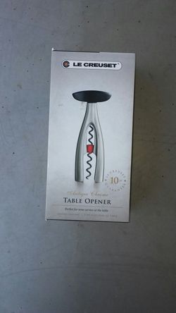 Le Creuset table wine opener