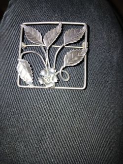 Vintage Art Deco Sterling Broach 