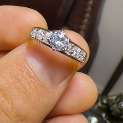 Wow 🤯 !! AAA Grade CZ Engagement Ring Styled Ring Set In 925 Sterling Silver !!