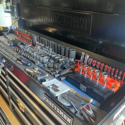 Nice Craftsman Roll Around Toolbox Huge.