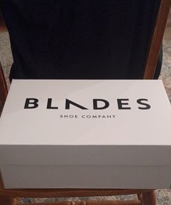 Blades Shoe Co. Running/ Walking Shoes