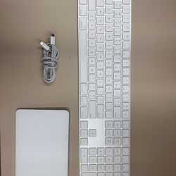 Apple Keyboard and Mousepad Bundle