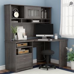 Hillsdale Reversible Desk With Hutch 