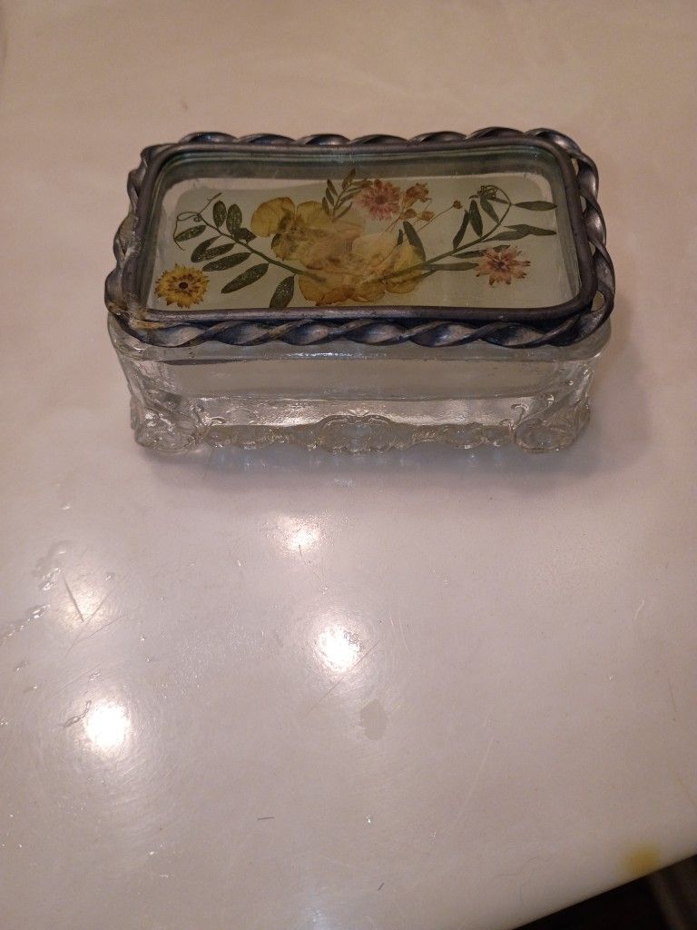Glass Trinket/Jewelry Box