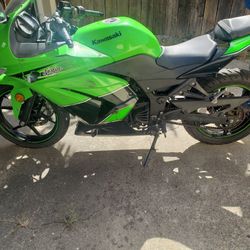 2011 Kawasaki Ninja 