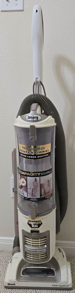 Shark Navigator Professional NV80 26 Upright Vacuum Cleaner Bagless