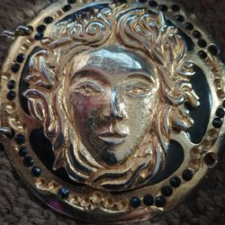 Medallion Medusa